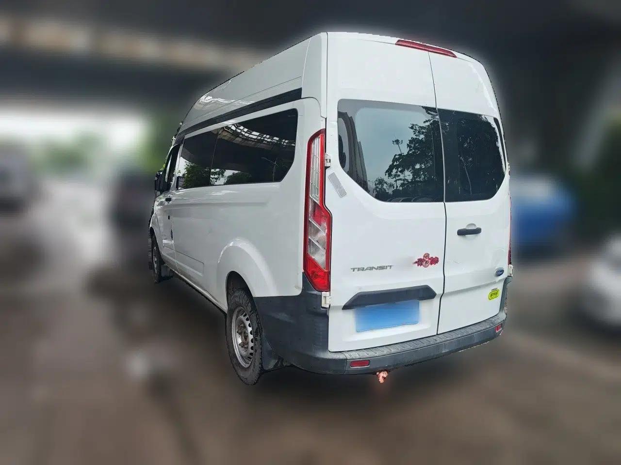 Ford Transit 2017 2.0T Diesel Multi-Function Commercial Vehicle Mid-Drive Mid-Roof China V Standard — миниатюра 4