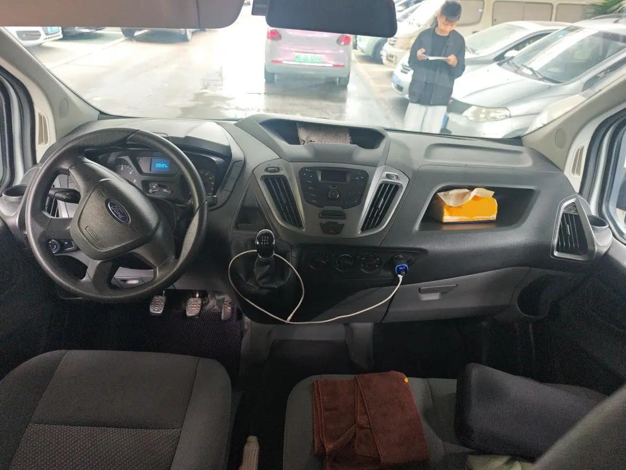 Ford Transit 2017 2.0T Diesel Multi-Function Commercial Vehicle Mid-Drive Mid-Roof China V Standard — миниатюра 10