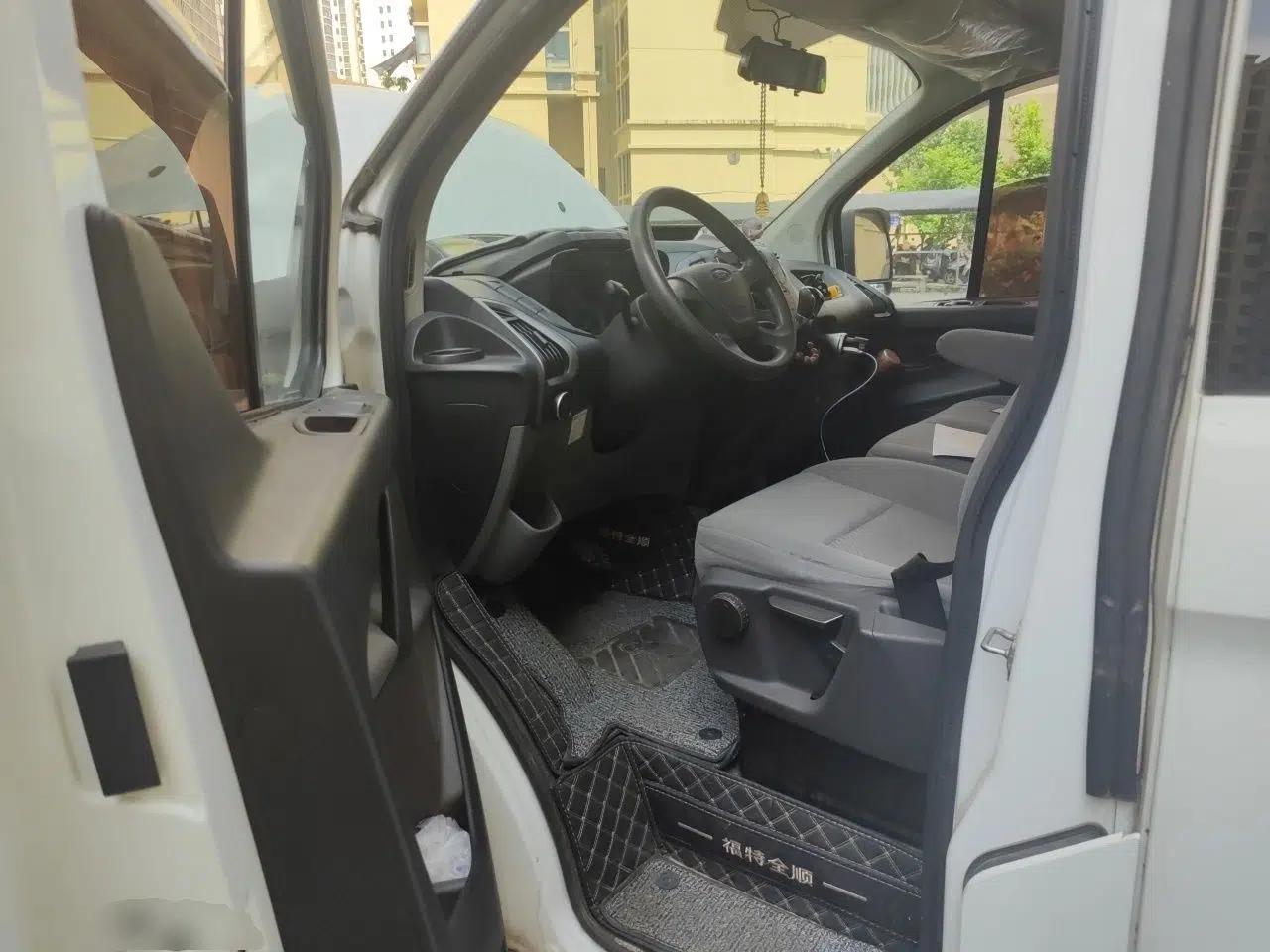 Ford Transit 2019 2.0T Diesel Multi-Purpose Commercial Vehicle Mid-Drive Mid-Roof 6-Seater China VI Standard — миниатюра 17
