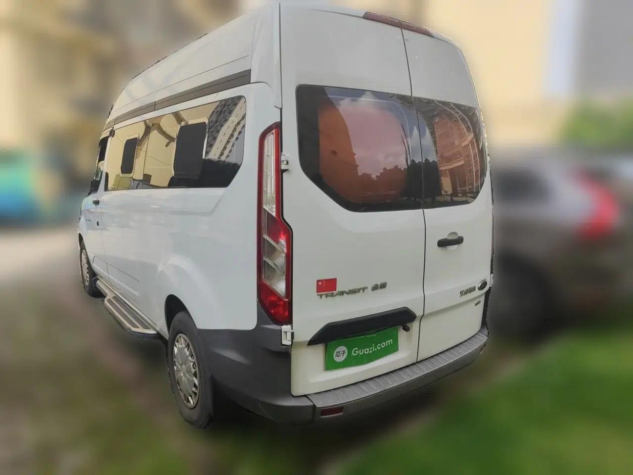 Ford Transit 2019 2.0T Diesel Multi-Purpose Commercial Vehicle Mid-Drive Mid-Roof 6-Seater China VI Standard — миниатюра 4