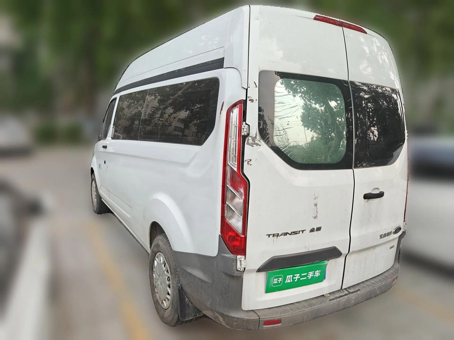 Ford Transit 2017 2.0T Diesel Multi-Function Commercial Vehicle Mid-Drive Mid-Roof China V Standard — миниатюра 4