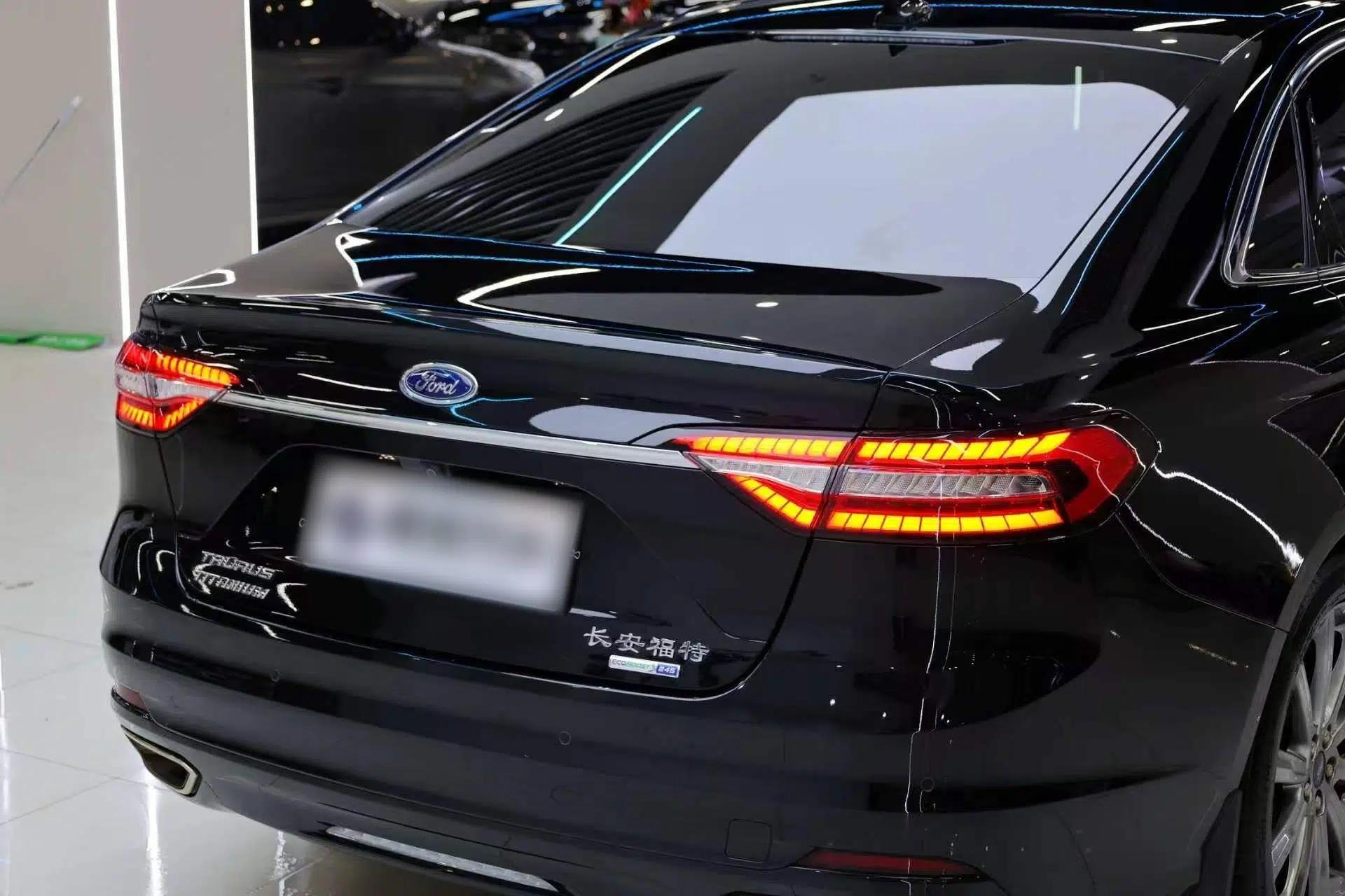 Ford Taurus 2019 EcoBoost 245 Premium Edition — миниатюра 16
