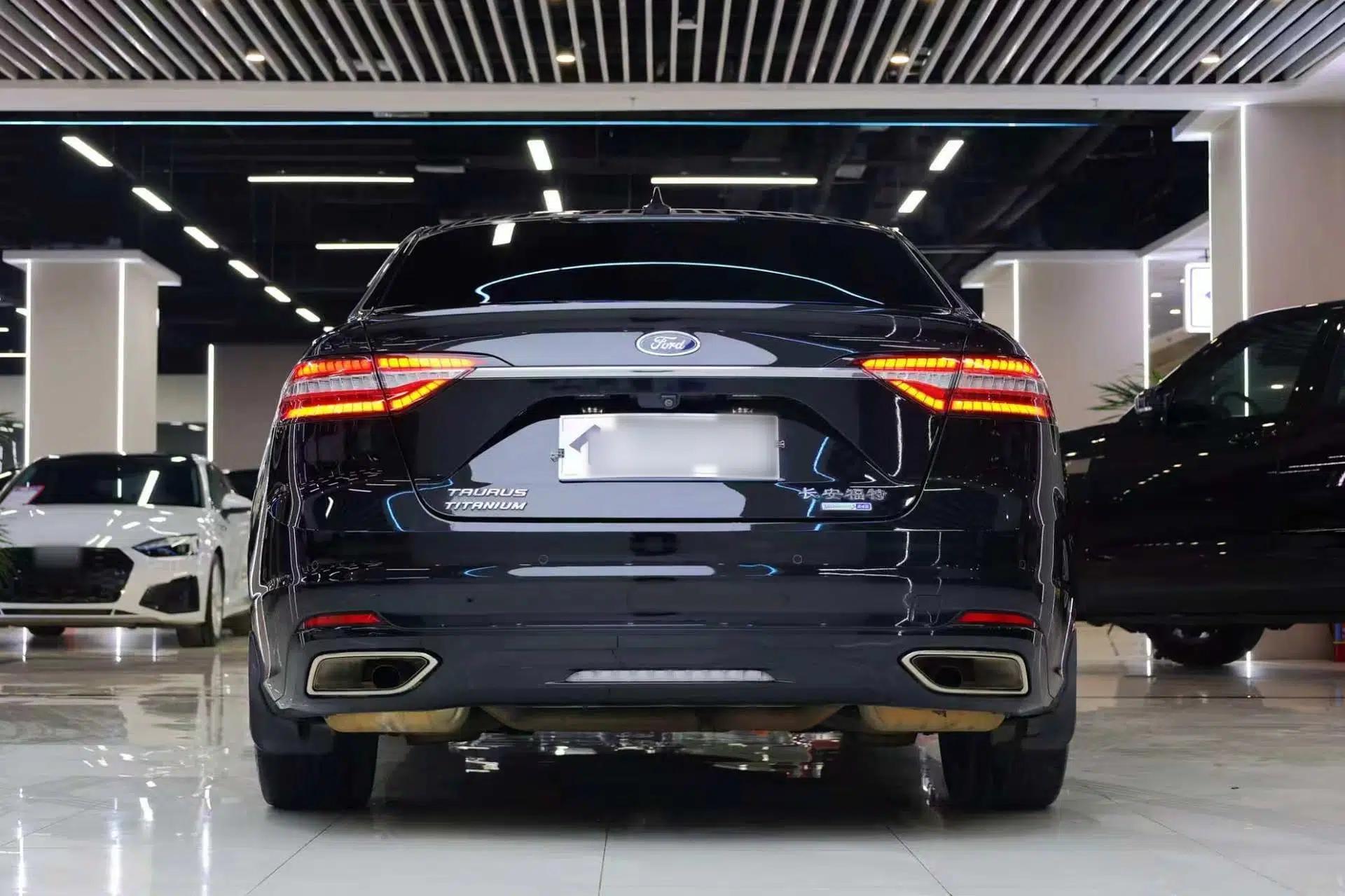 Ford Taurus 2019 EcoBoost 245 Premium Edition — миниатюра 22