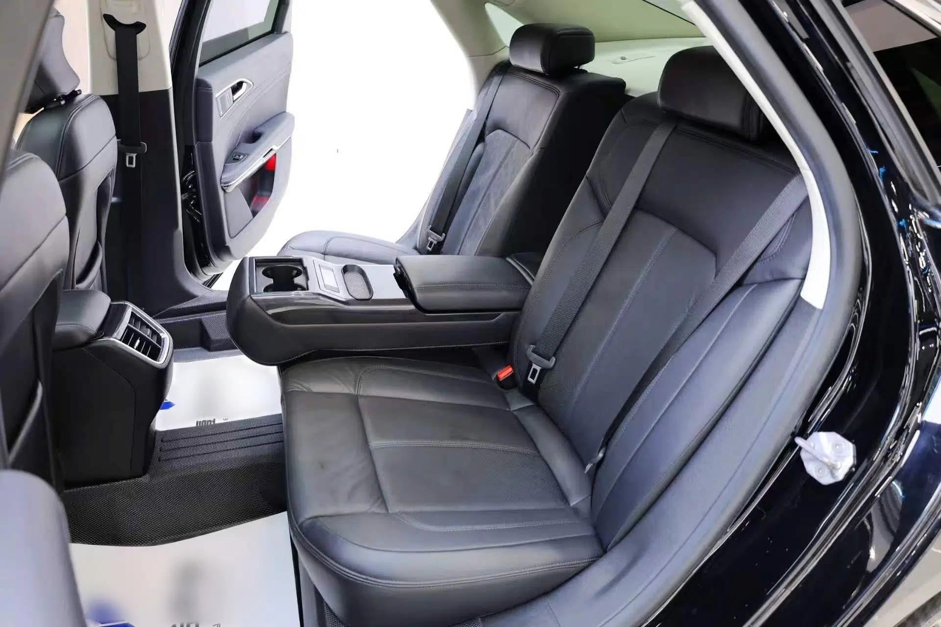 Ford Taurus 2019 EcoBoost 245 Premium Edition — миниатюра 33