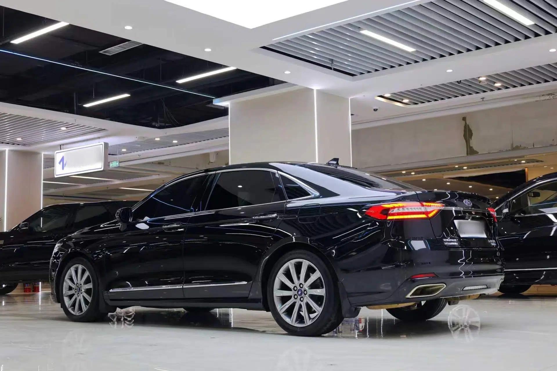 Ford Taurus 2019 EcoBoost 245 Premium Edition — миниатюра 5