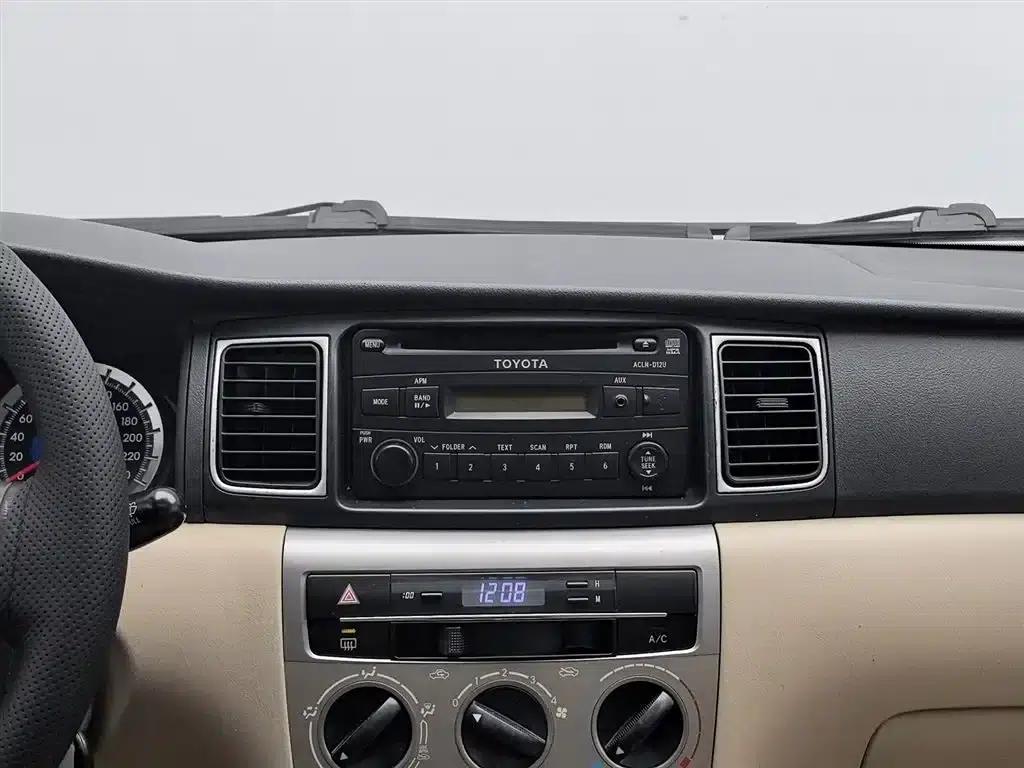Corolla 2013 1.6L Automatic Premium Edition — миниатюра 12
