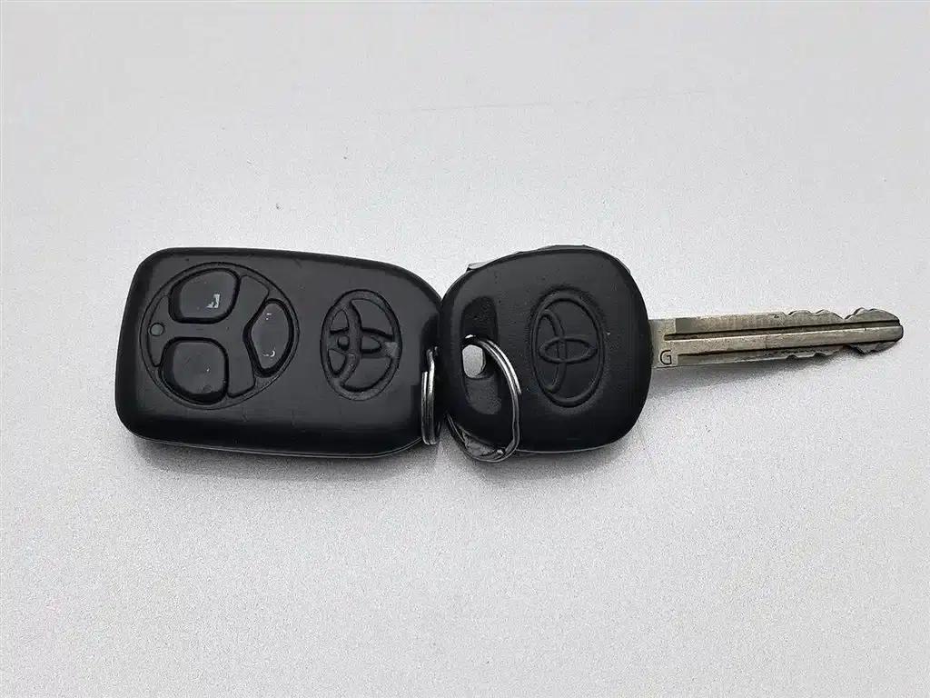Corolla 2013 1.6L Automatic Premium Edition — миниатюра 19