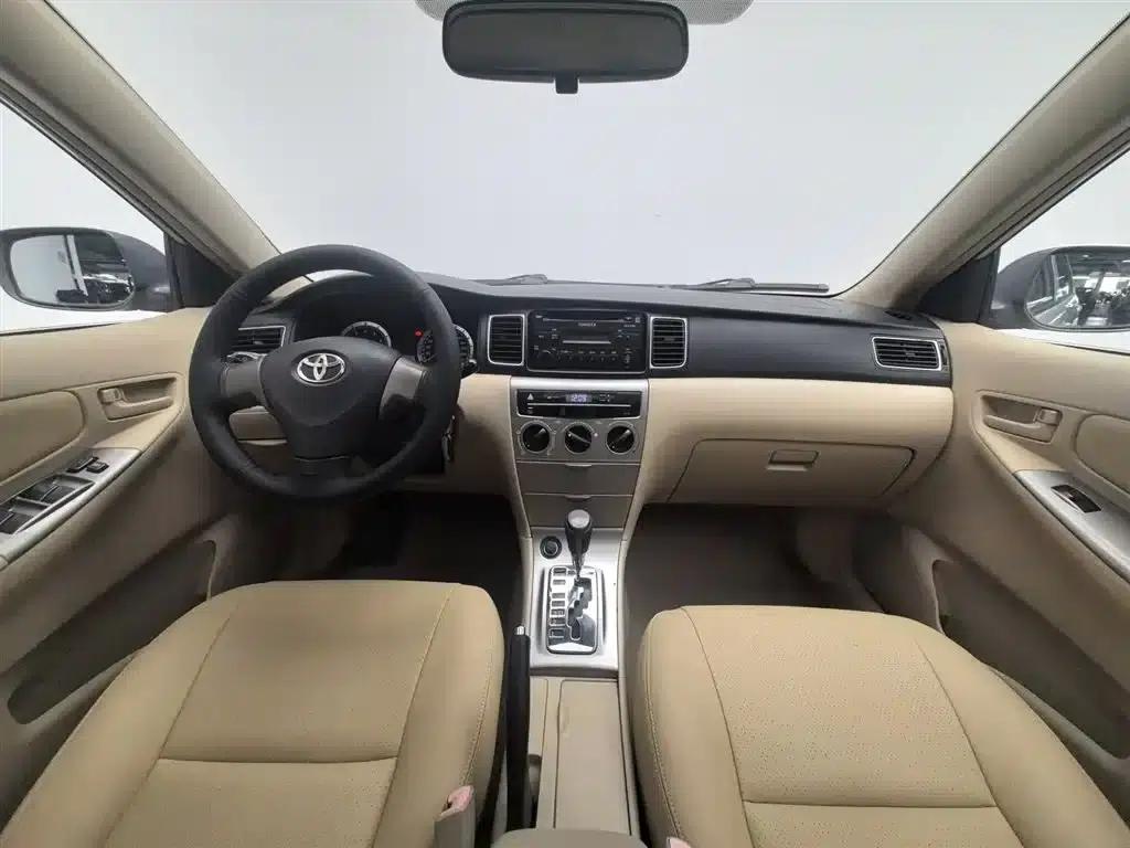Corolla 2013 1.6L Automatic Premium Edition — миниатюра 5