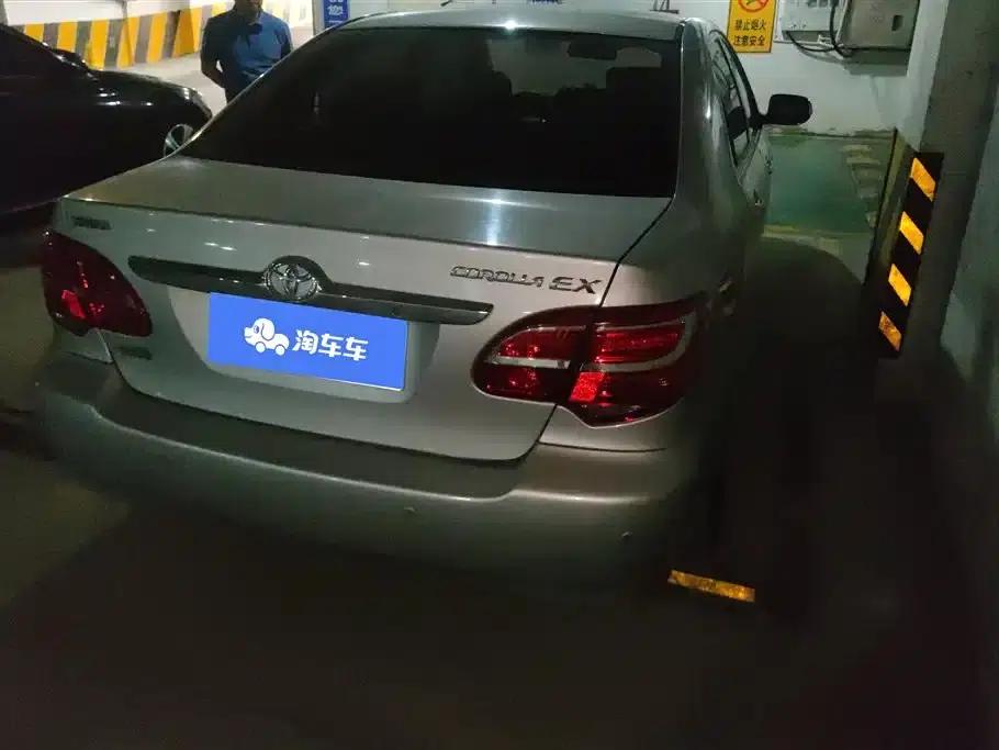 2013 Corolla 1.6L Manual Deluxe Edition — миниатюра 3