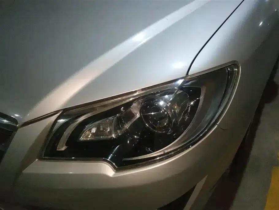 2013 Corolla 1.6L Manual Deluxe Edition — миниатюра 5