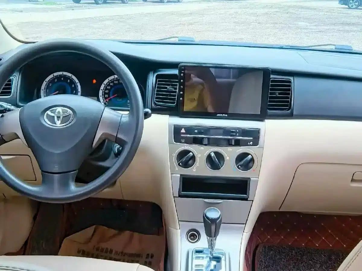 Corolla 2013 1.6L Automatic Premium Edition — миниатюра 9