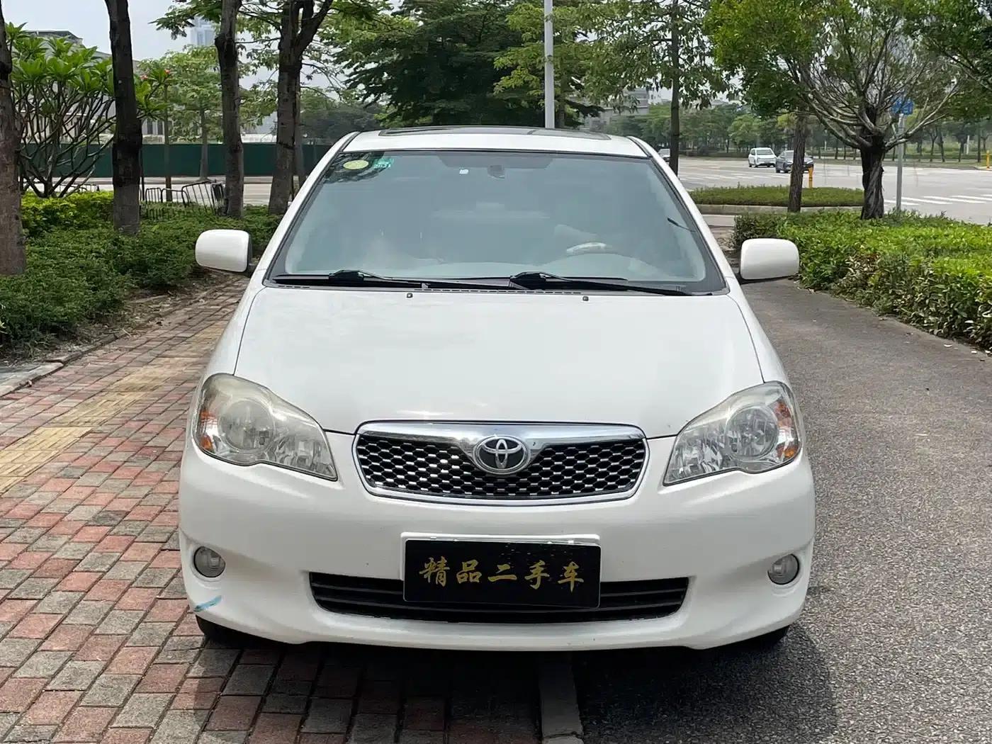 2011 Corolla 1.6L Automatic Deluxe Edition — миниатюра 2