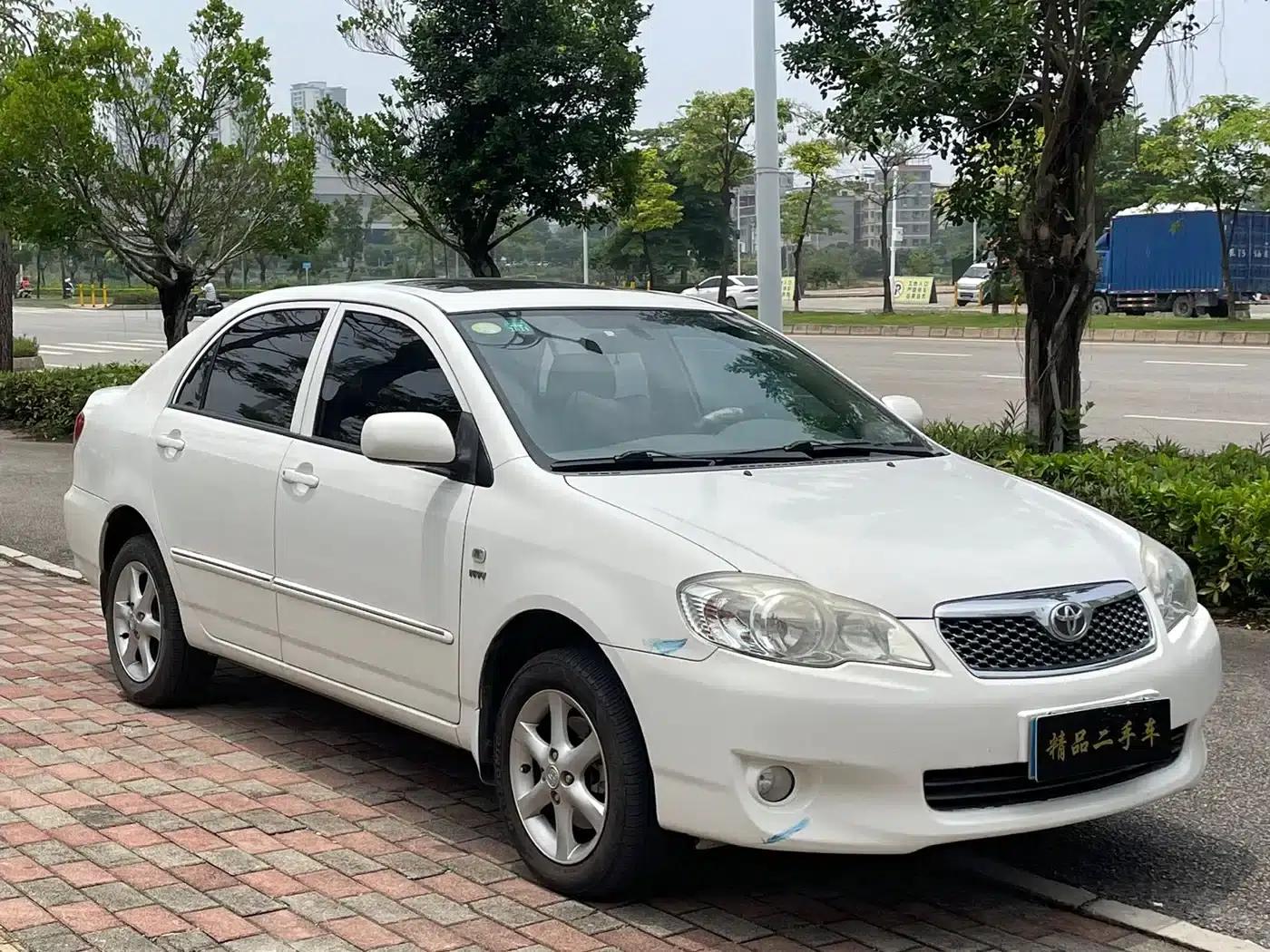 2011 Corolla 1.6L Automatic Deluxe Edition — миниатюра 3