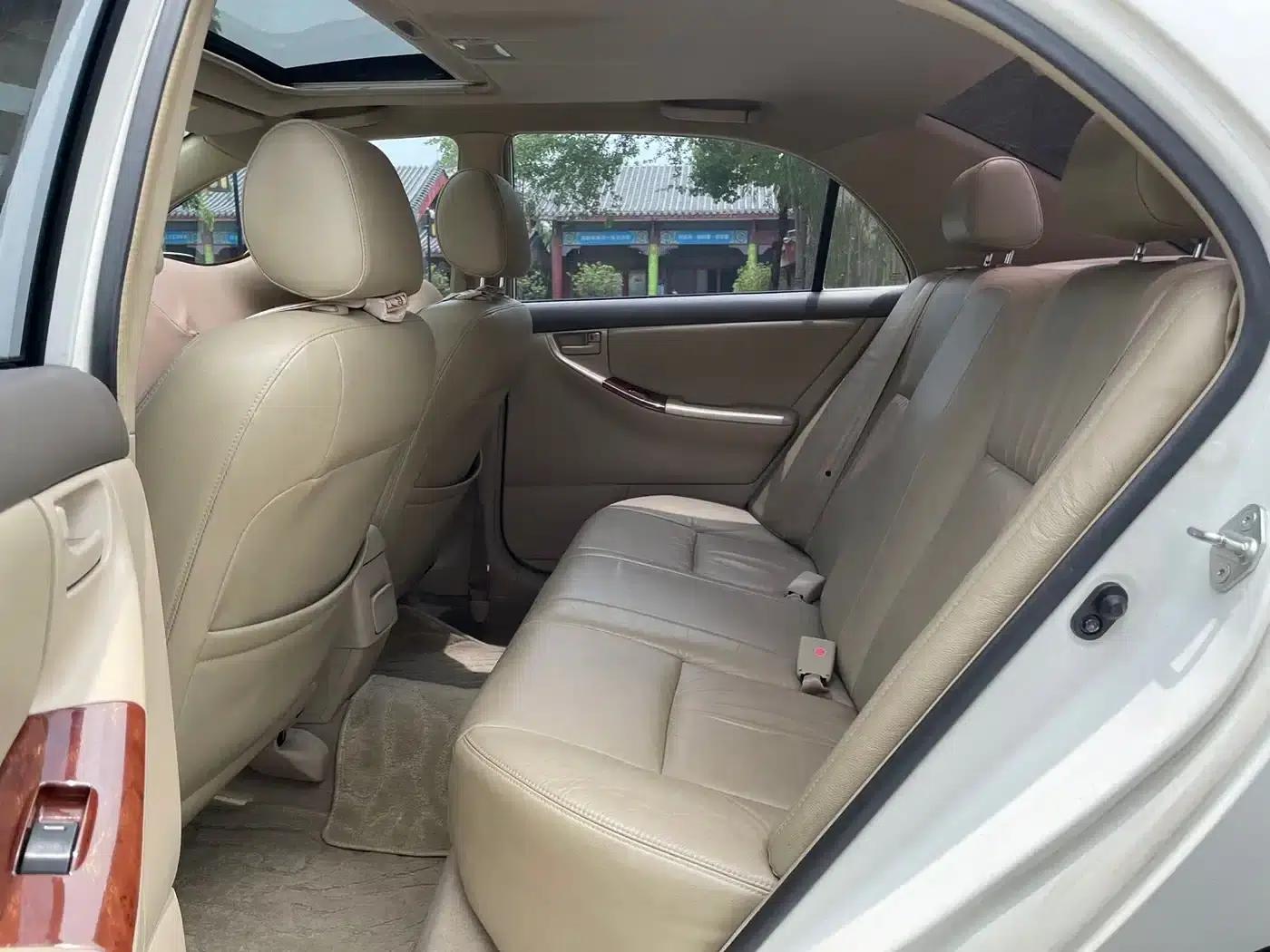 2011 Corolla 1.6L Automatic Deluxe Edition — миниатюра 6