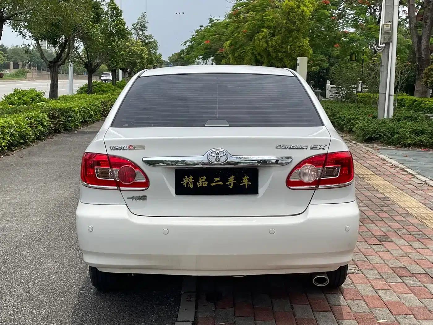 2011 Corolla 1.6L Automatic Deluxe Edition — миниатюра 8