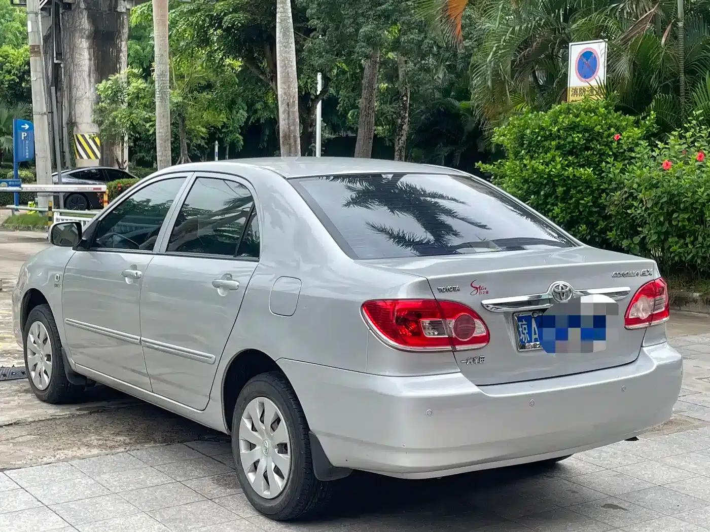 Corolla 2011 1.6L Automatic Classic Edition — миниатюра 7