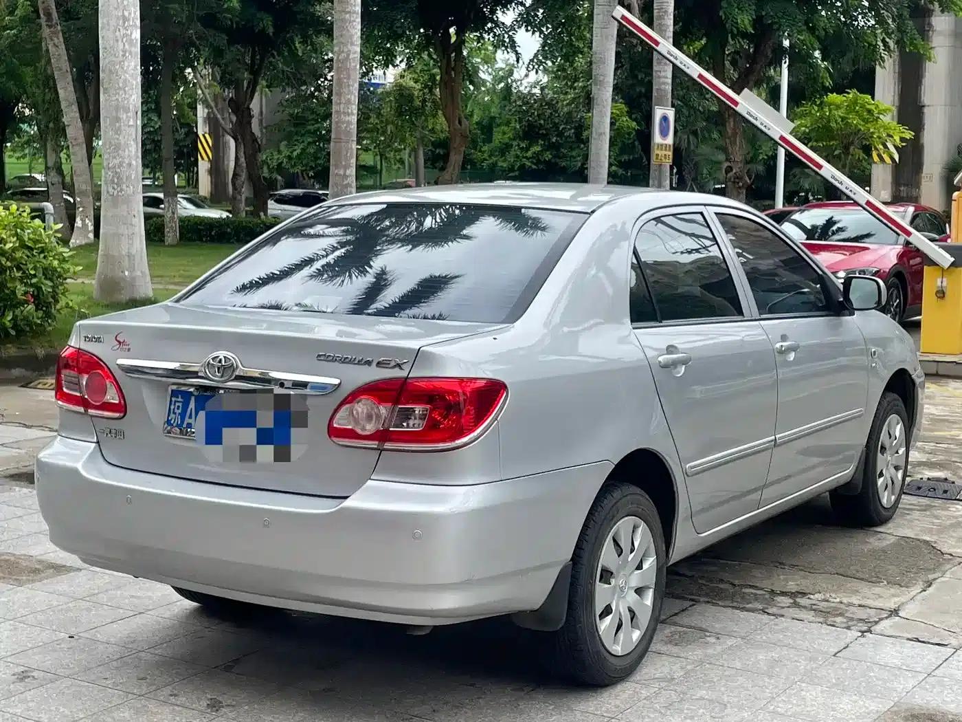Corolla 2011 1.6L Automatic Classic Edition — миниатюра 9