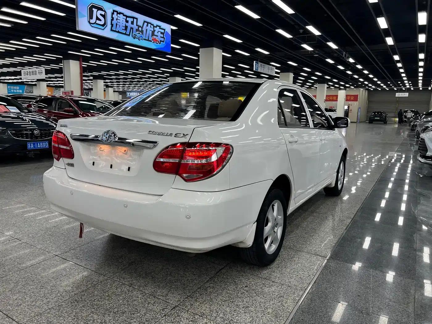 Corolla 2013 1.6L Automatic Deluxe Edition — миниатюра 15