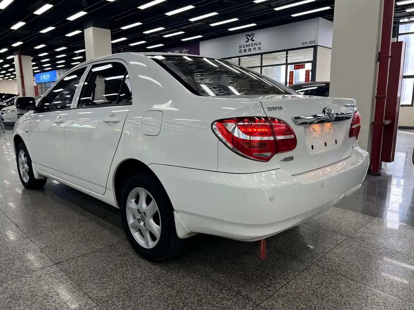 Corolla 2013 1.6L Automatic Deluxe Edition — миниатюра 16