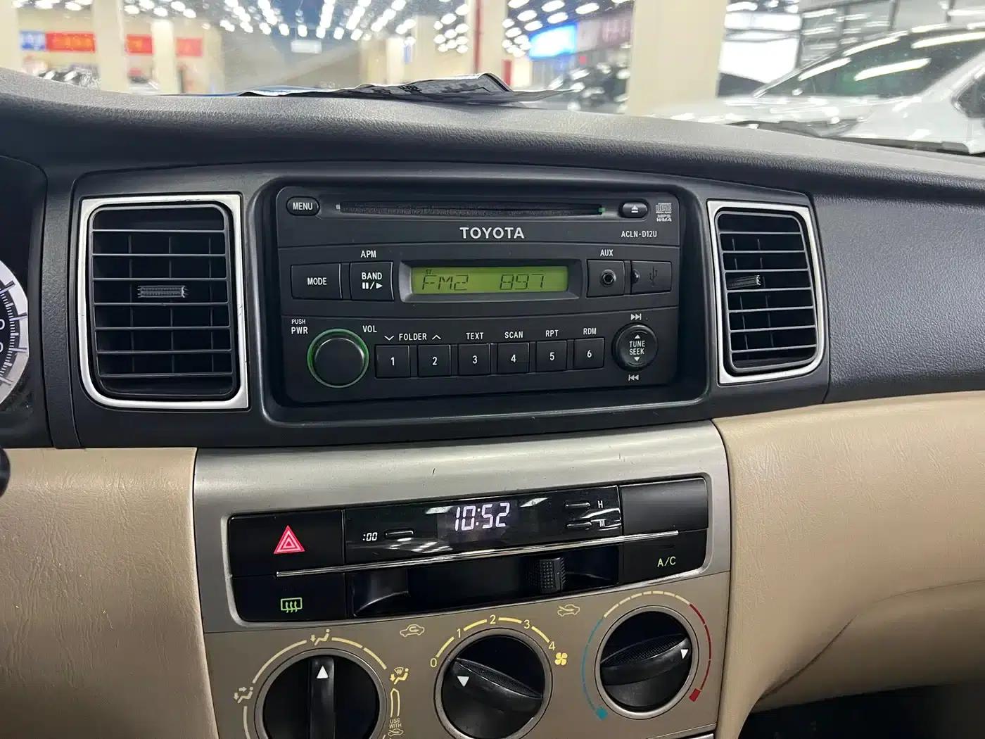 Corolla 2013 1.6L Automatic Deluxe Edition — миниатюра 7