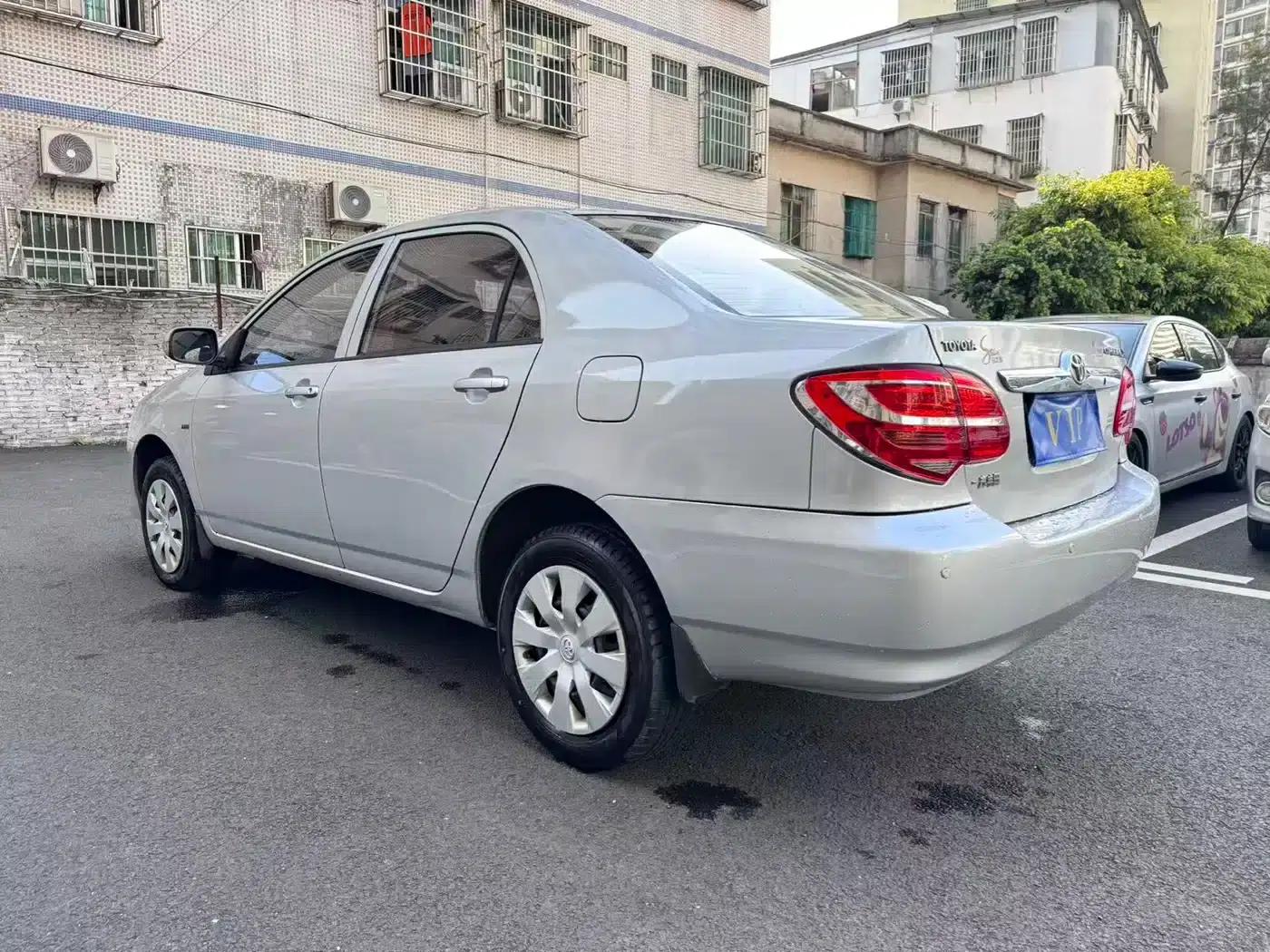 Corolla 2013 1.6L Automatic Premium Edition — миниатюра 4