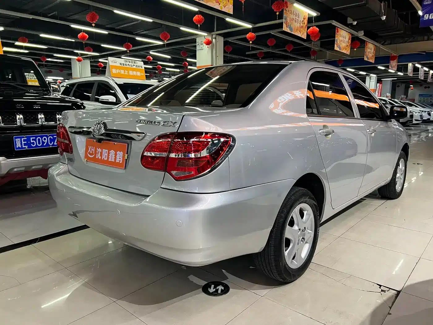 2011 Corolla 1.6L Automatic Deluxe Edition — миниатюра 12