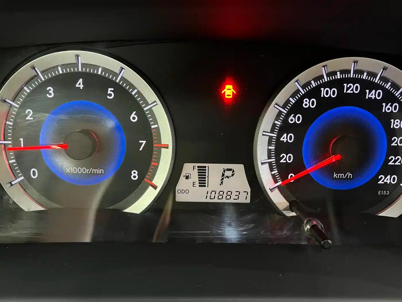 2011 Corolla 1.6L Automatic Deluxe Edition — миниатюра 8