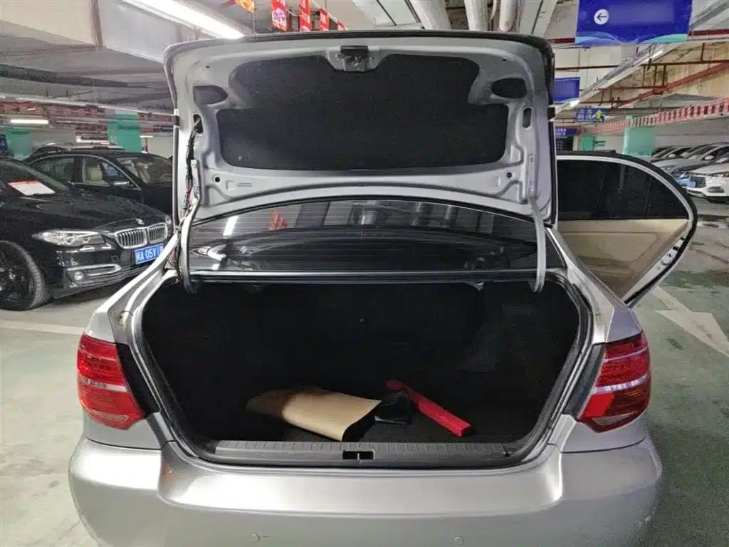 Corolla 2013 1.6L Automatic Deluxe Edition — миниатюра 19
