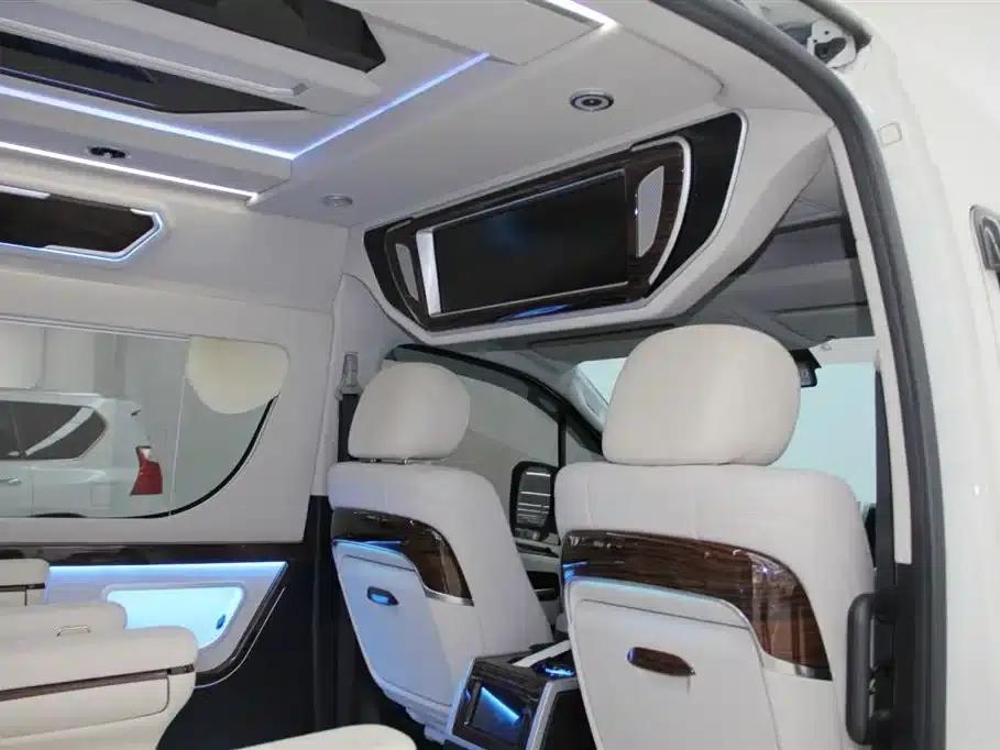 2021 HIACE 3.5L 7-seater Middle East version — миниатюра 15