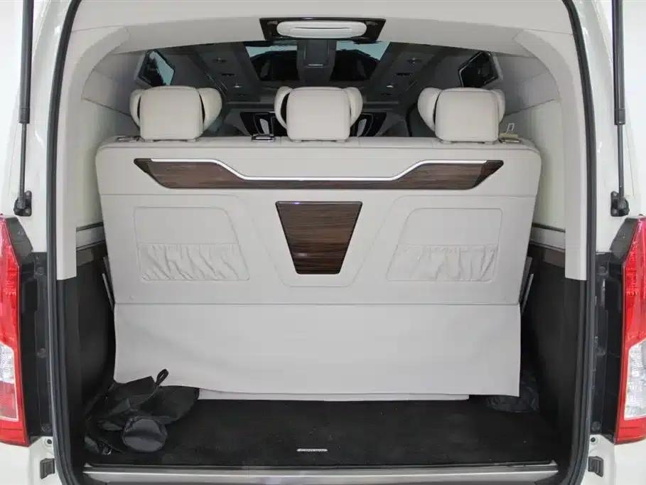 2021 HIACE 3.5L 7-seater Middle East version — миниатюра 38