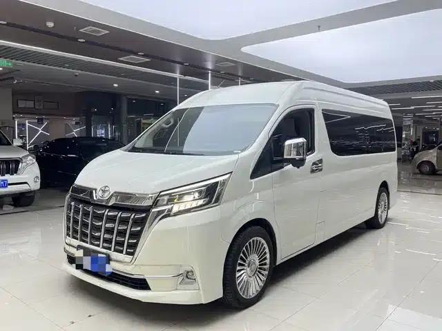 2022 HIACE 3.5L Automatic