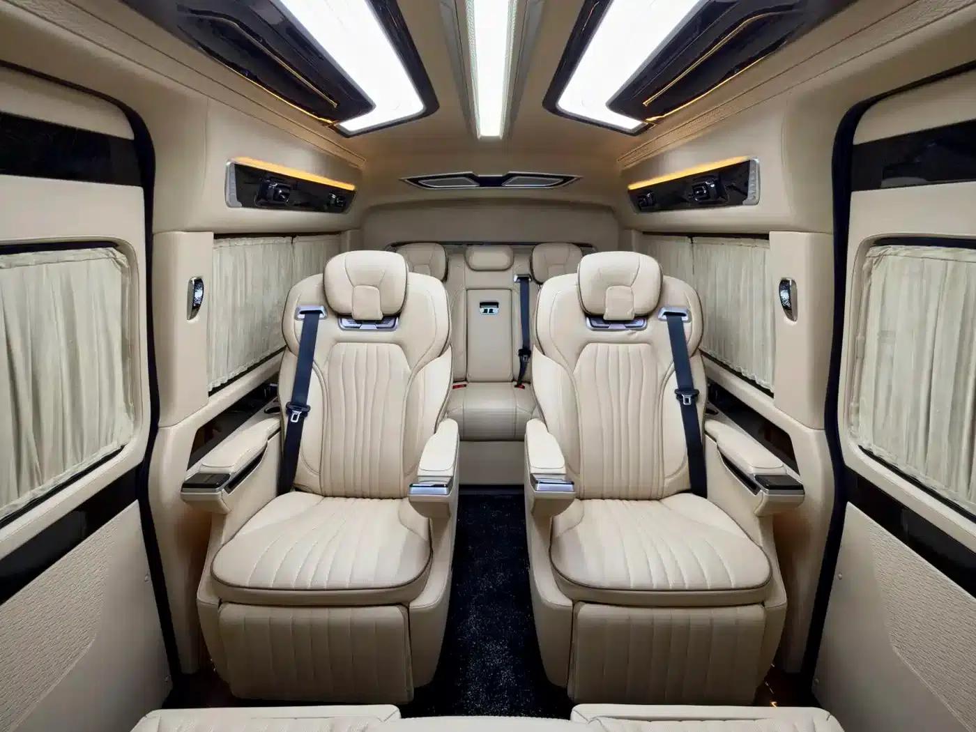 HIACE 2025 3.5L Rear-Wheel Drive 7-Seater Original Custom Edition — миниатюра 8