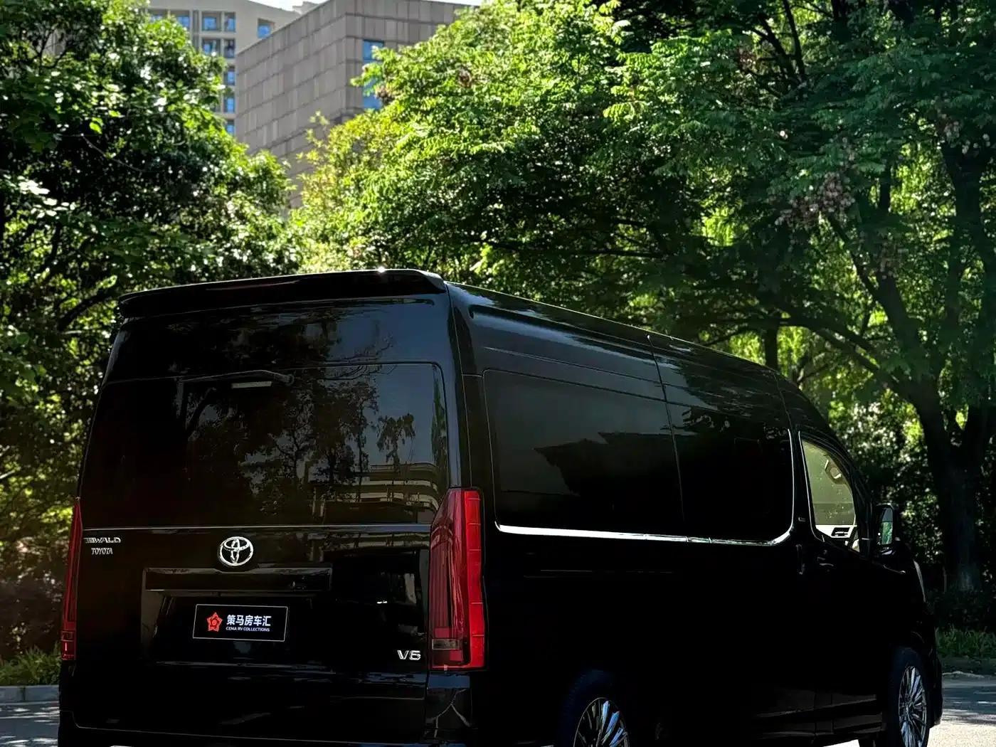 HIACE 2025 3.5L Rear-Wheel Drive 7-Seater Original Custom Edition — миниатюра 9