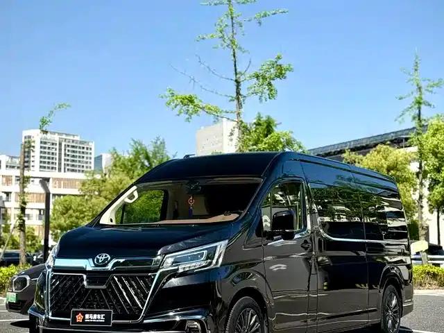HIACE 2025 3.5L Rear-Wheel Drive 7-Seater Original Custom Edition