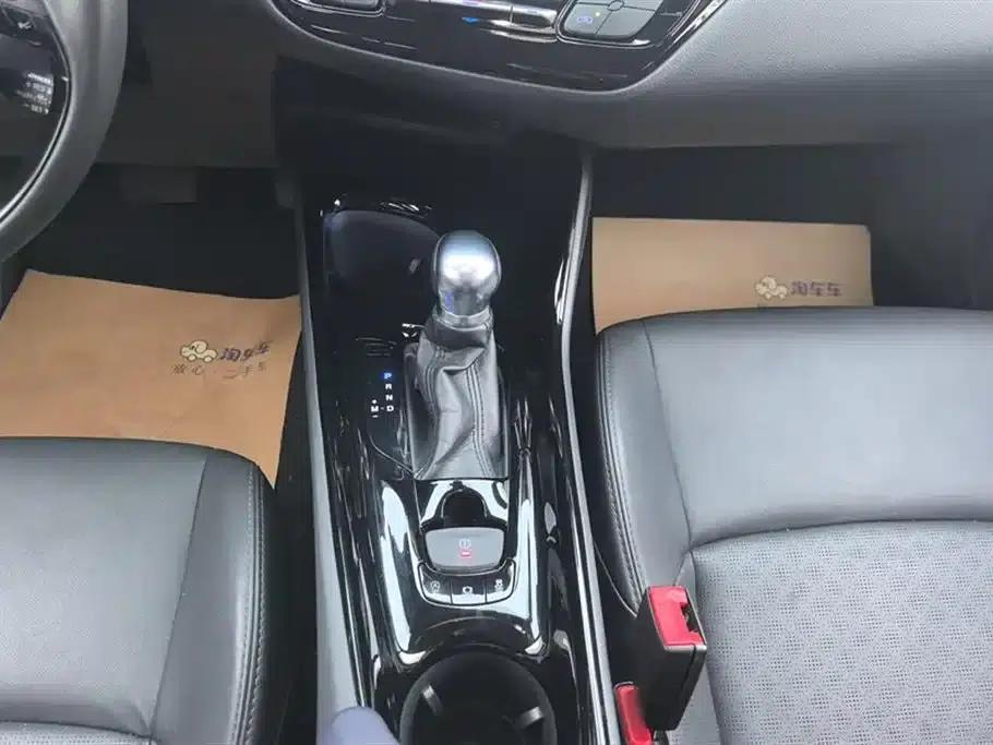 2018 Toyota IZOA 2.0L Elegance Edition (National V Emission Standard) — миниатюра 16