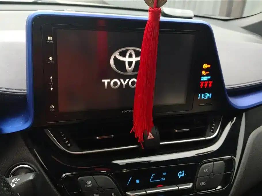 2018 Toyota IZOA 2.0L Elegance Edition (National V Emission Standard) — миниатюра 13