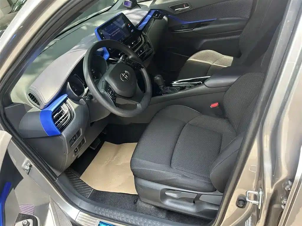 2020 Toyota IZOA 2.0L Enjoy Edition — миниатюра 13