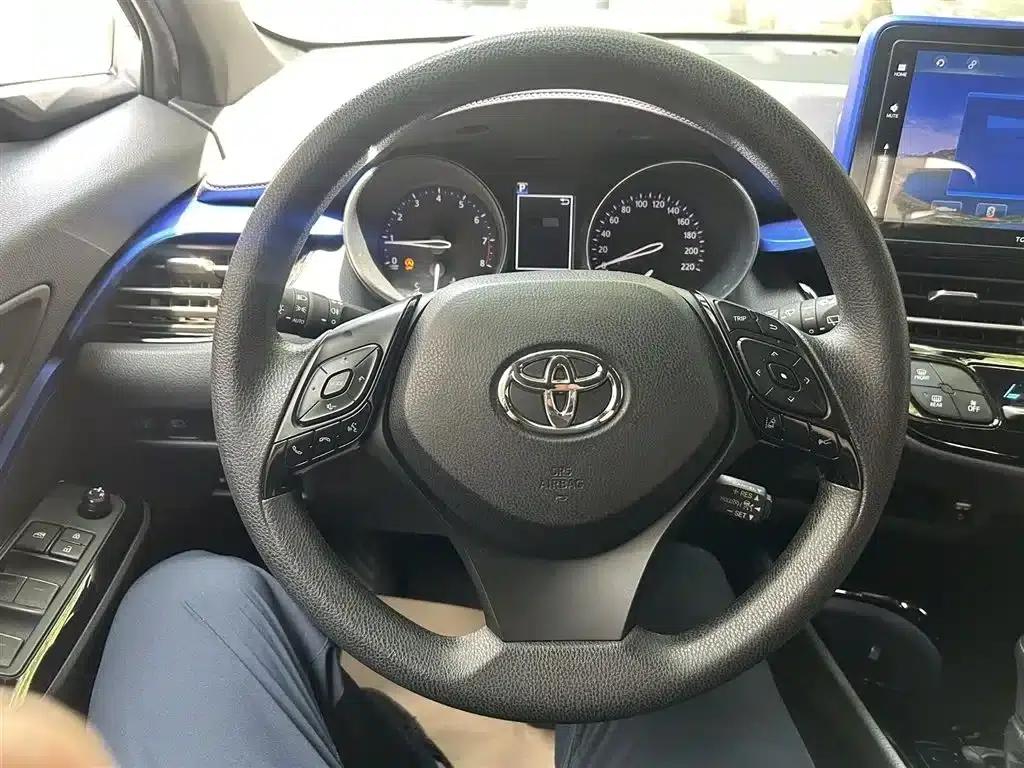 2020 Toyota IZOA 2.0L Enjoy Edition — миниатюра 10