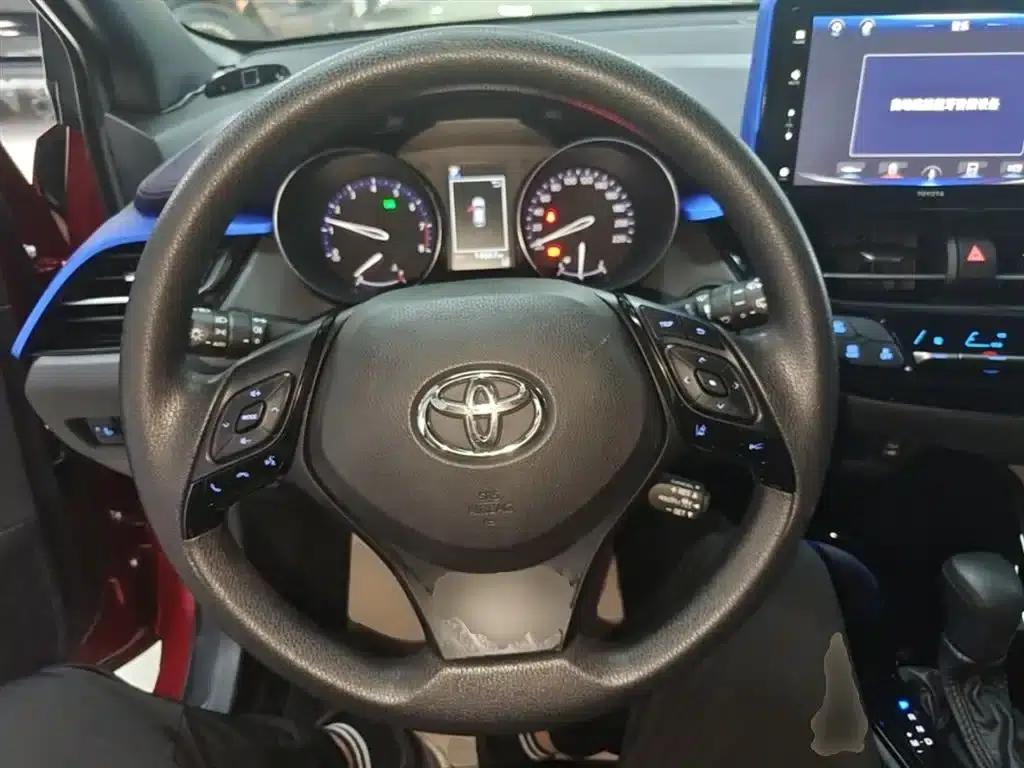 2020 Toyota IZOA 2.0L Enjoy Edition — миниатюра 11
