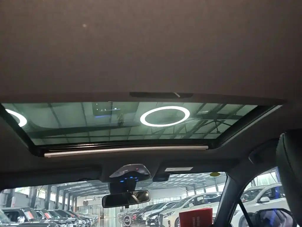 2020 Toyota IZOA 2.0L Enjoy Edition — миниатюра 18