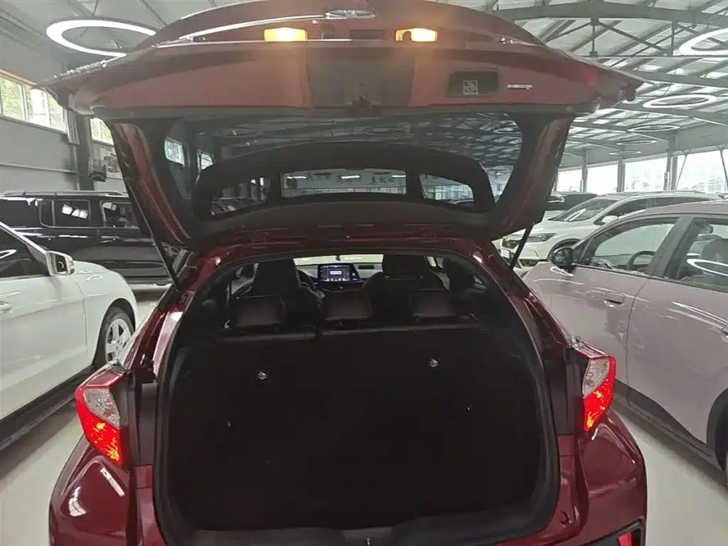 2020 Toyota IZOA 2.0L Enjoy Edition — миниатюра 19