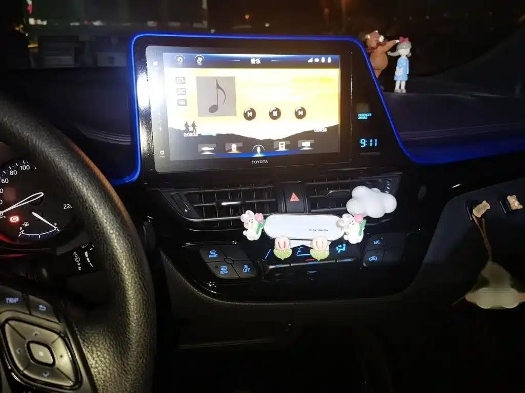 2020 Toyota IZOA 2.0L Enjoy Edition — миниатюра 6