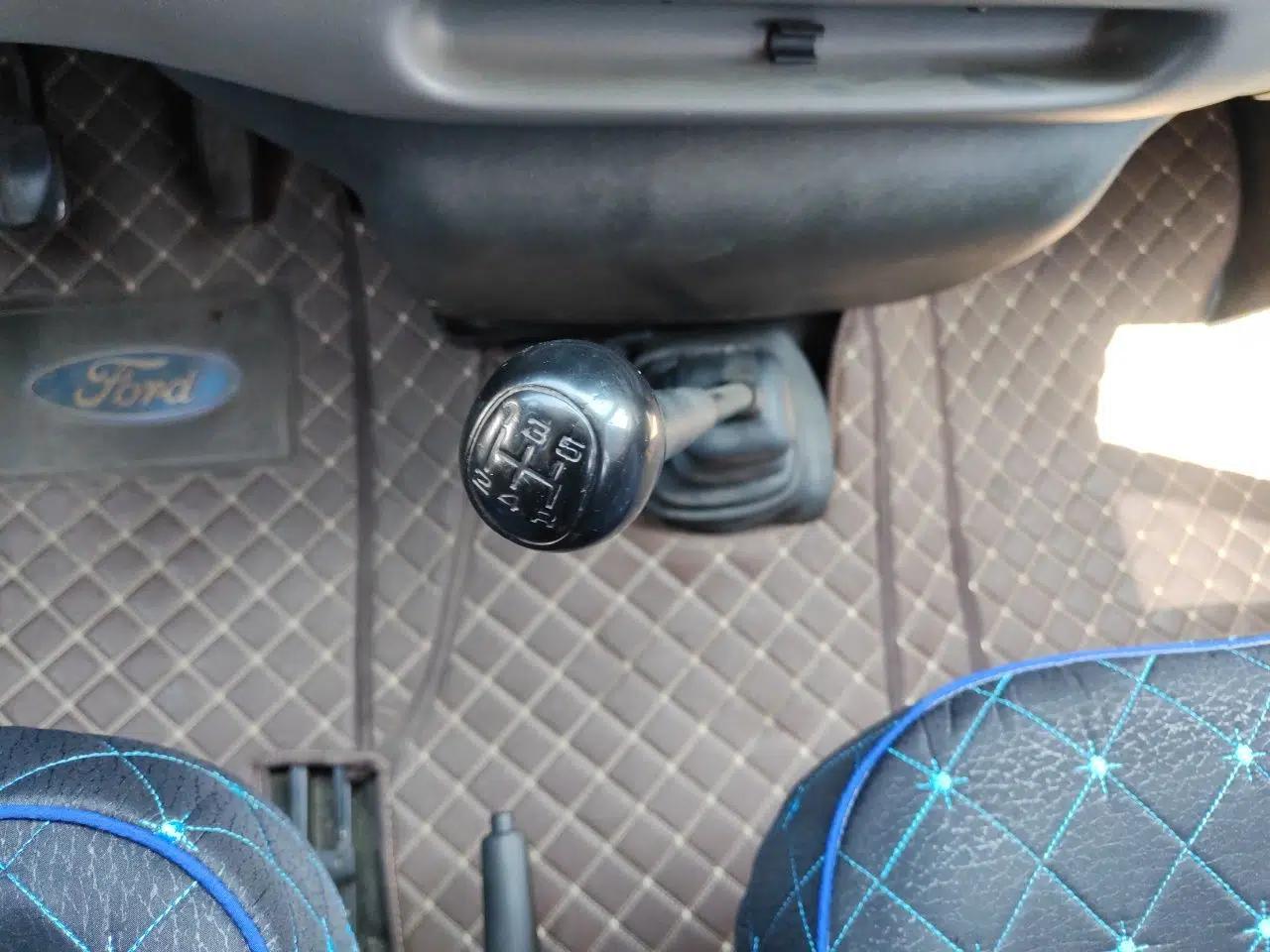 Ford Classic Transit 2009 2.8T Diesel Multi-Function Short Wheelbase Mid-Roof JX493ZLQ3 — миниатюра 15