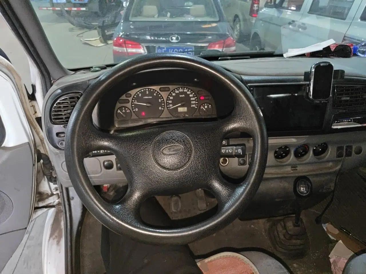 Ford Classic Transit 2016 2.8T Diesel Short-Wheelbase 6-Seater Mid-Roof Multifunction Vehicle JX493ZLQ4 — миниатюра 11