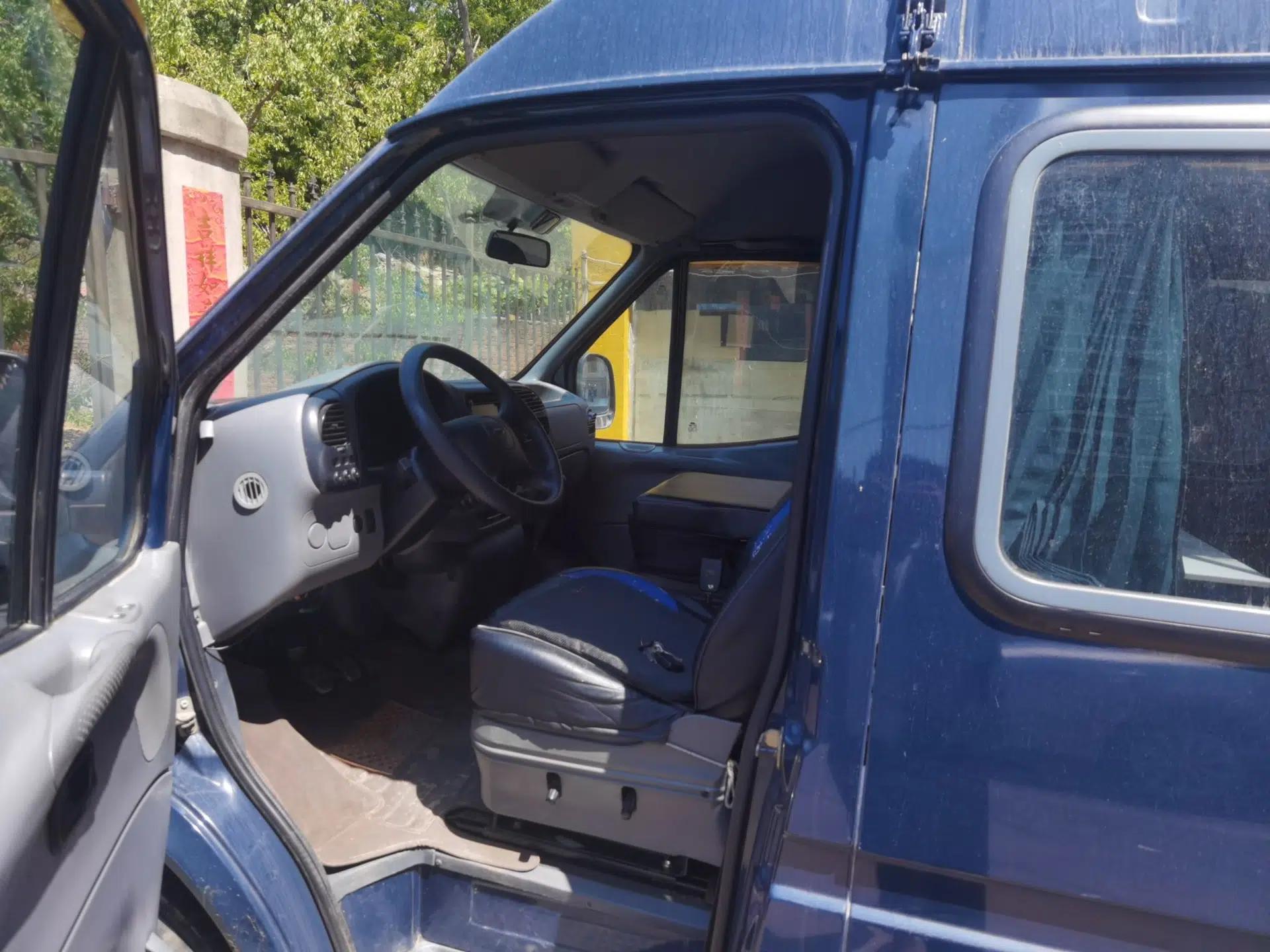 Ford Classic Transit 2013 2.8T Revised Diesel Standard Version with Short Wheelbase and Mid-Roof – JX493ZLQ4 — миниатюра 16