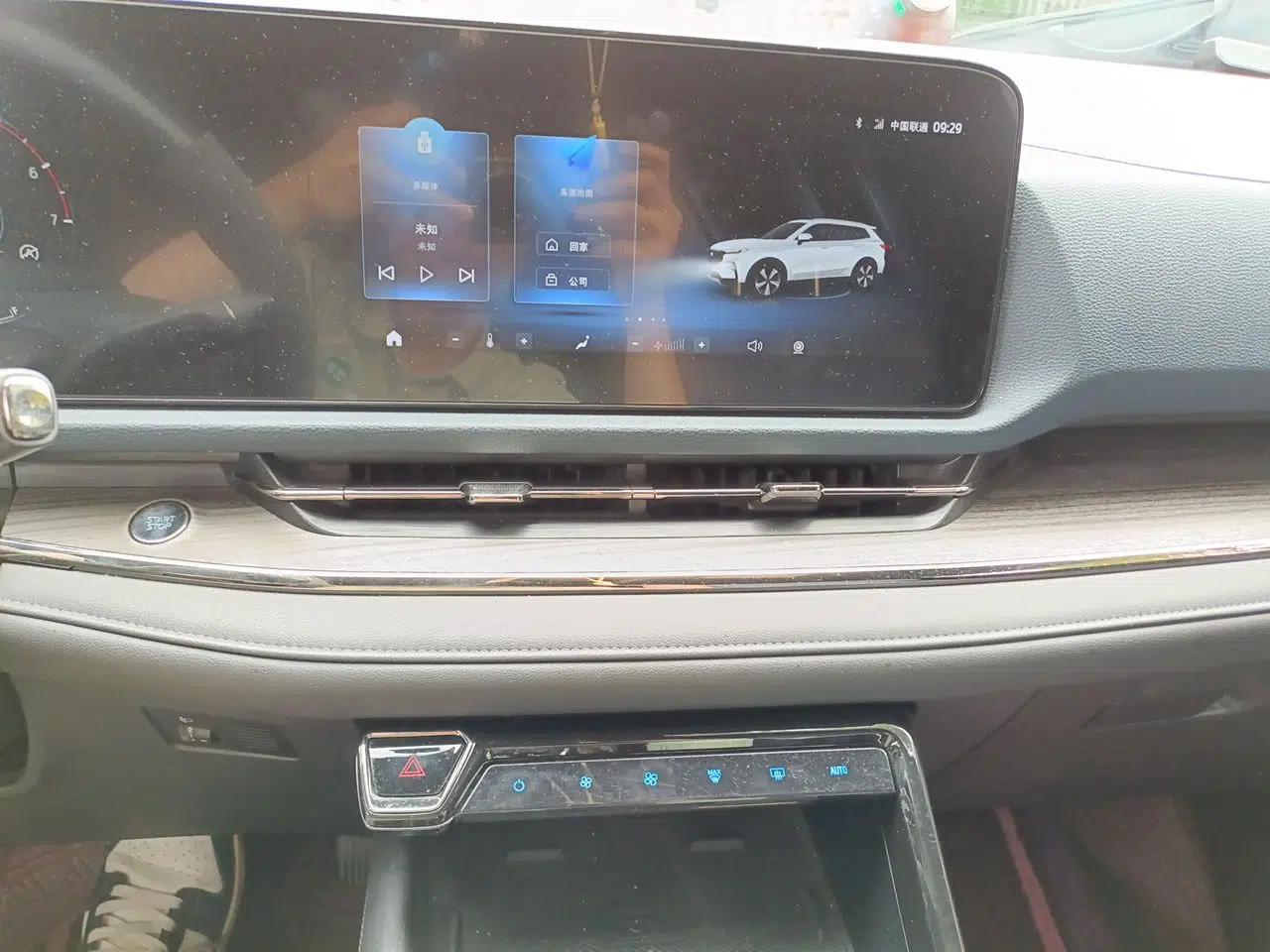 Ford Equator Sport 2022 Facelift EcoBoost 170 Prestige Model — миниатюра 14