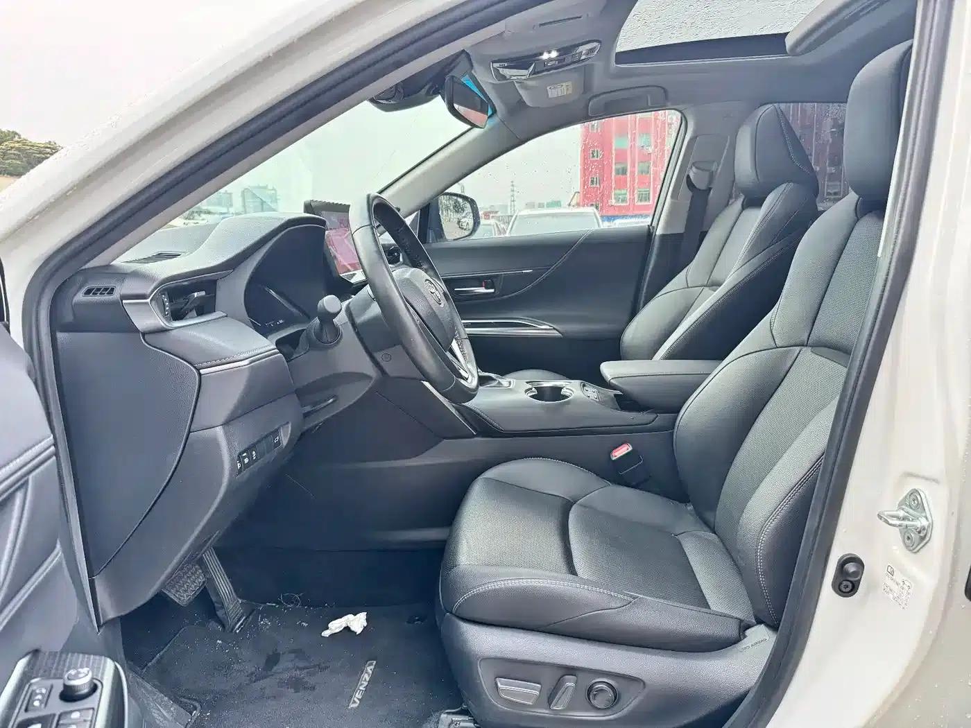 Venza 2023 2.5L Intelligent Hybrid Dual Engine 2WD Premium Edition — миниатюра 11