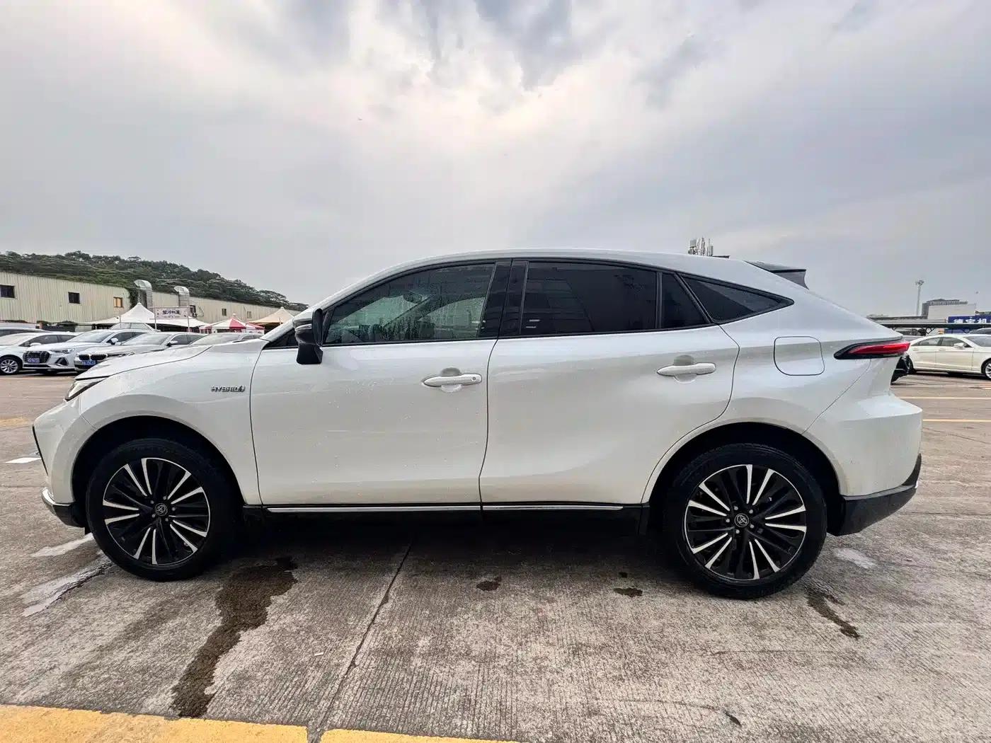 Venza 2023 2.5L Intelligent Hybrid Dual Engine 2WD Premium Edition — миниатюра 4