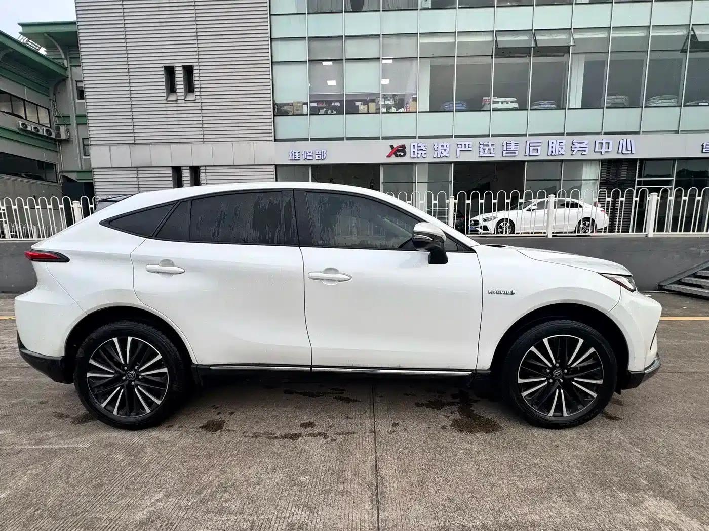 Venza 2023 2.5L Intelligent Hybrid Dual Engine 2WD Premium Edition — миниатюра 8