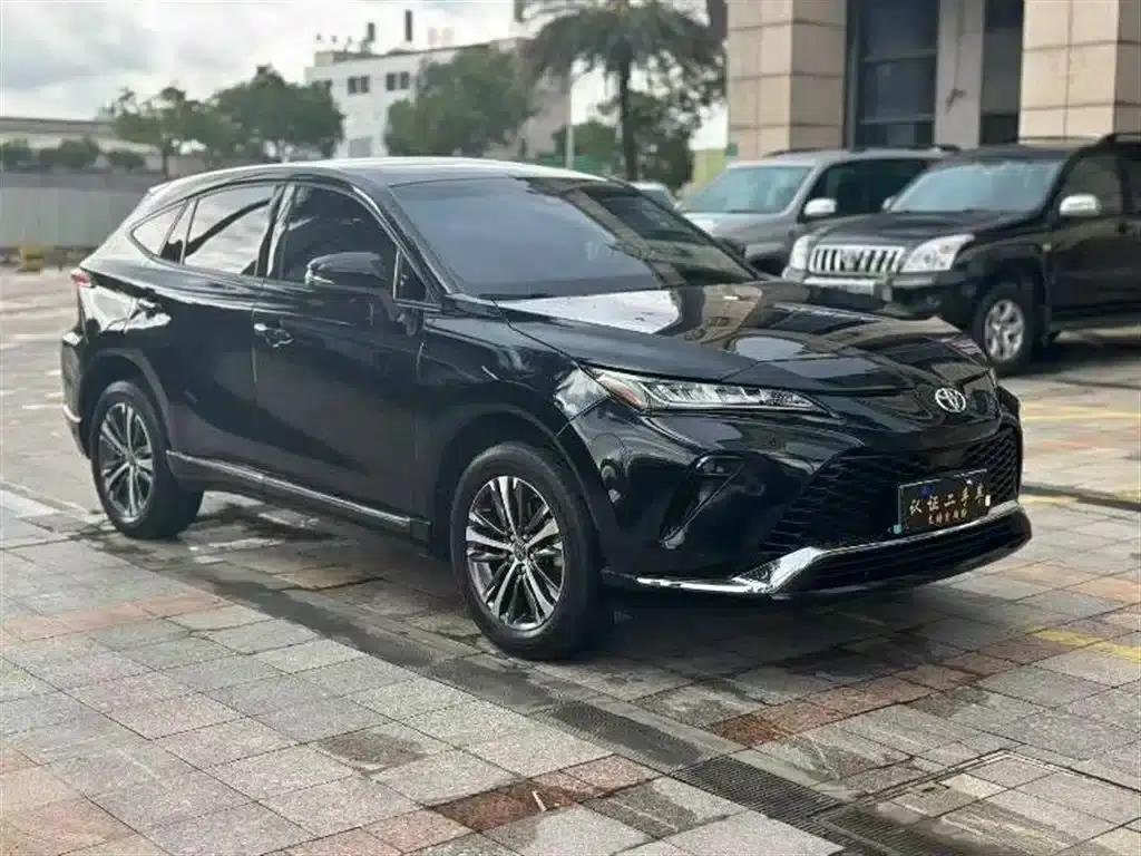 Venza 2022 2.0L CVT 2WD Luxury Edition — миниатюра 3